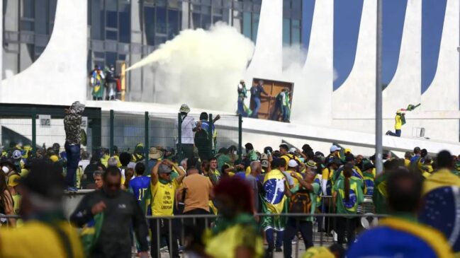 O dia 8 de janeiro deixou lições amargas
