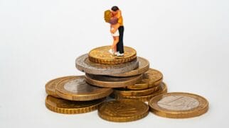 A hipergamia é um termo que aparece quando o assunto é relacionamentos e status social.