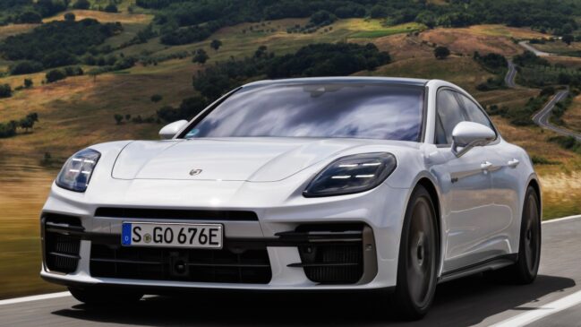 Nova versão da Porsche Panamera chega no Brasil