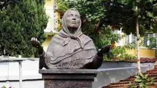 Nascida em 1911, Vangelia Pandeva Gushterova, mais conhecida como Baba Vanga