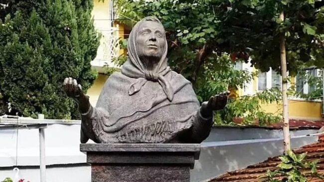 Nascida em 1911, Vangelia Pandeva Gushterova, mais conhecida como Baba Vanga