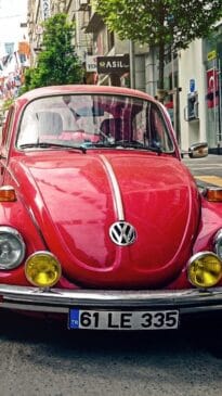 Entre 1959 e 1986, mais de 3,1 milhões de Fuscas foram produzidos no Brasil. Além de ser o carro mais vendido por 24 anos, ele marcou uma memória afetiva de gerações. Foto: Pixabay