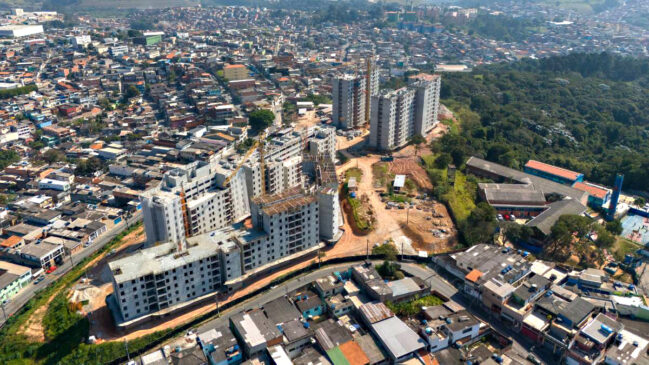 Casa Paulista financia 432 apartamentos e regulariza 1.304 imóveis em Embu das Artes, na região sudoeste da Grande São Paulo