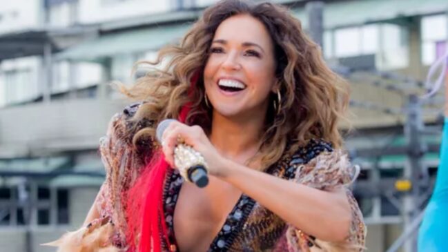 Serão duas oportunidades de curtir a cantora baiana na folia da Capital