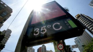 Tempo mais frio e instável deve persistir enquanto a ZCAS continuar atuando sobre a região