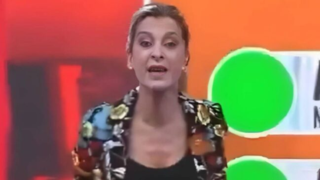 Mariela Fernández abandonou a transmissão do telejornal Crónica TV após gritar com equipe