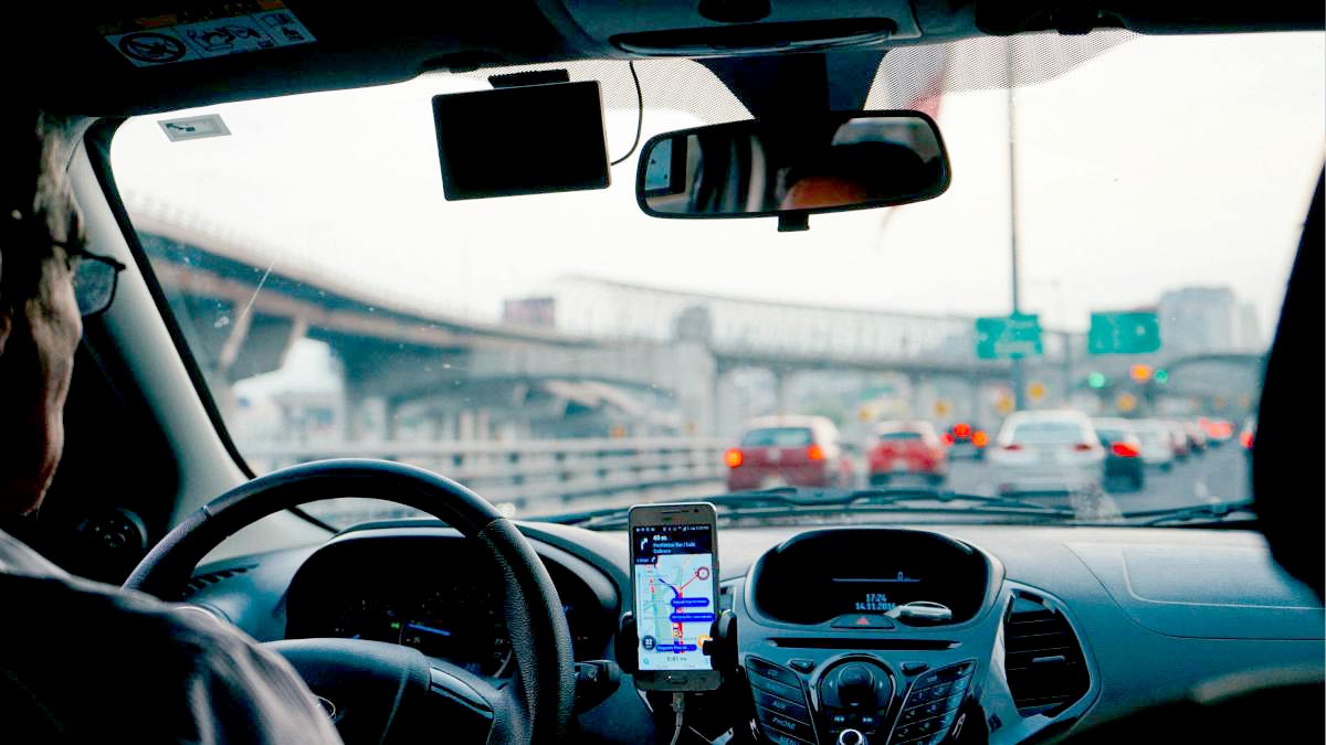 Maioria dos motoristas em São Paulo é de homens, representando 90% do total, enquanto apenas 10% são mulheres