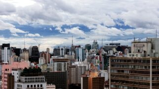 Tempo volta a ficar estável em São Paulo, com dias de sol, clima seco e sensação de calor até o meio da semana