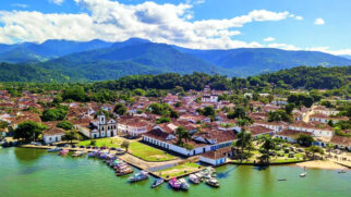 A encantadora cidade de Paraty é uma das mais belas para conhecer em São Paulo