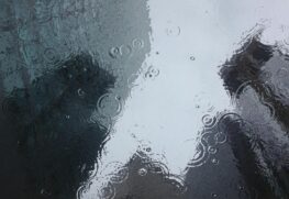 Moradores mostram situação preocupante na cidade nas redes sociais