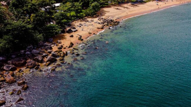 Ilhabela adia taxa ambiental após falha no sistema de cobrança