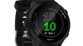 Smartwatch Garmin Forerunner 55 está à venda na Amazon