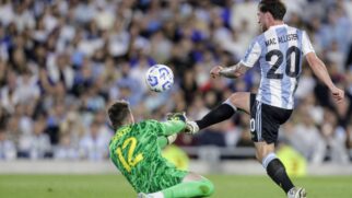 Mac Allister marcou o terceiro gol dos donos da casa