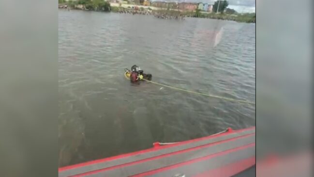 Bombeiros encontraram o corpo da criança no mesmo local do desaparecimento