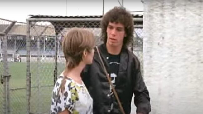 Casagrande recebe pedido ousado de jovem no filme 'Onda Nova'
