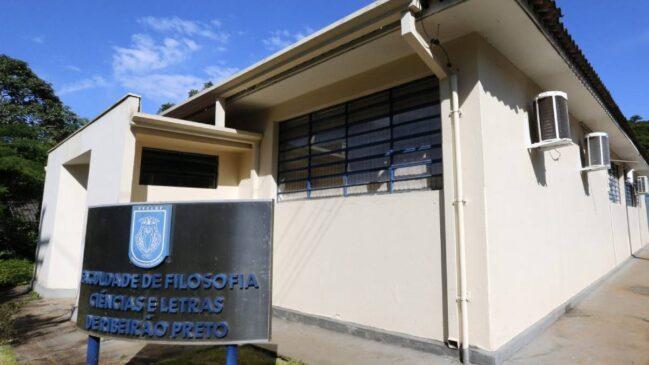 Professor atuava na Faculdade de Filosofia, Ciências e Letras de Ribeirão Preto (FFCLRP)