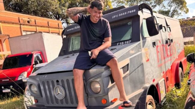 Vinicius Carvalho viralizou nos últimos dias por arrematar um carro-forte em um leilão