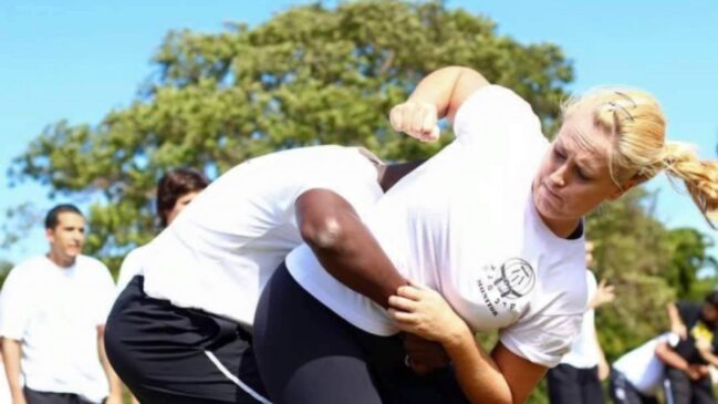 Krav Maga é uma técnica de defesa pessoal eficaz