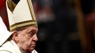 Papa está internado desde o dia 14 de fevereiro, em Roma
