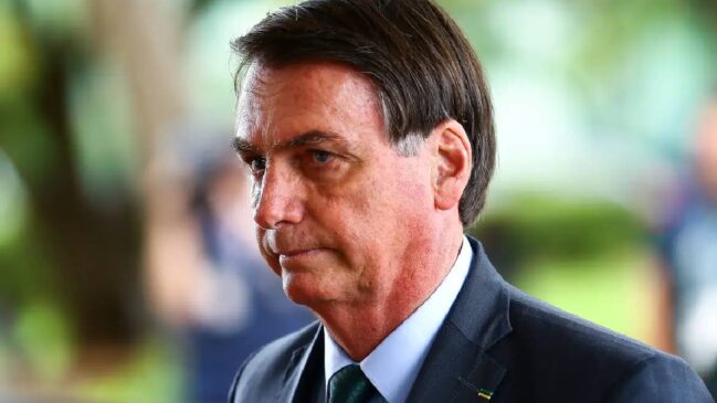 Bolsonaro é acusado de cinco crimes relacionados à trama golpista