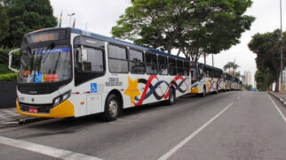 Sistema de transporte do município conta com 81 linhas, que atendem 107 bairros
