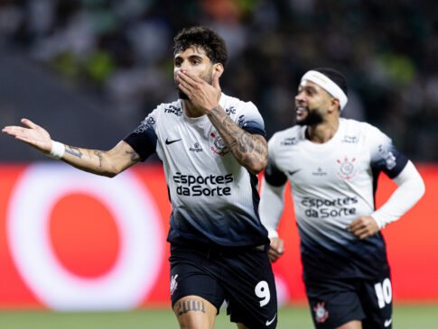 Yuri Alberto marcou o único gol do jogo; primeiro jogo foi brigado e movimentado