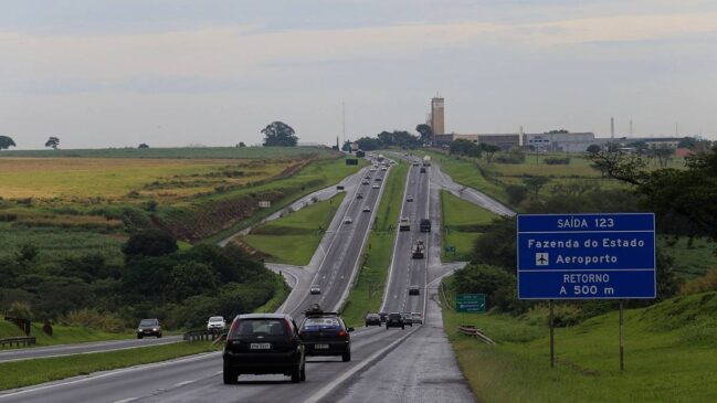 Rodovia Luiz de Queiroz passa pelas cidades de Americana, Santa Bárbara d'Oeste e Piracicaba