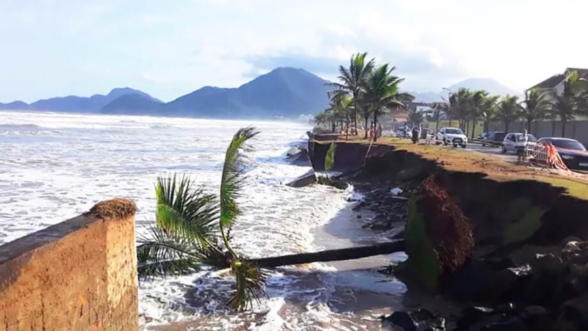 A erosão e o avanço do mar colocam praias em perigo