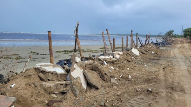 Governo do Estado construirá proteção de 200 metros de extensão na Barra do Una