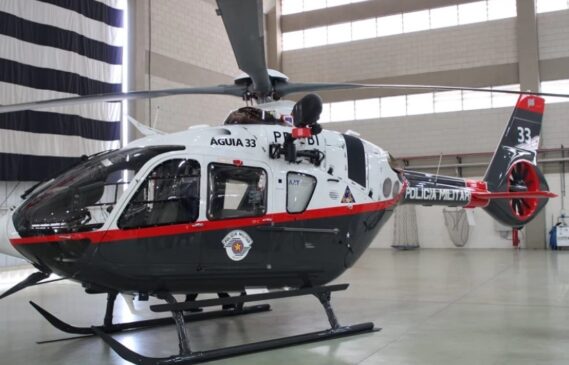 Casal foi resgatado pela equipe do helicóptero Águia em São Paulo