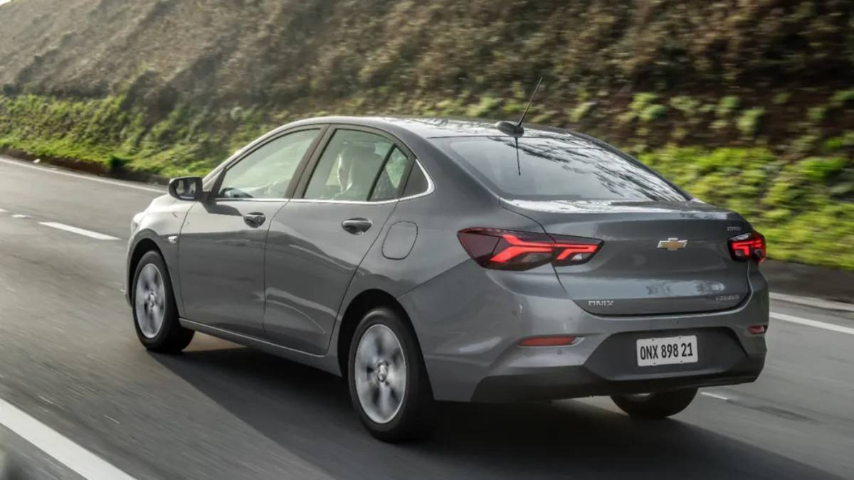 Onix Plus 1.0 Flex LT seminovo é opção para quem quer carro econômico