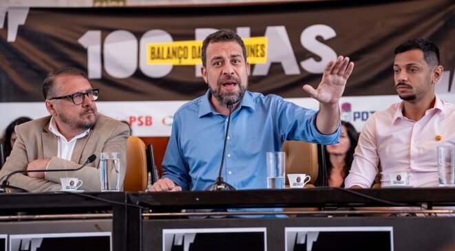 Boulos participou de ato para pressionar a gestão Ricardo Nunes