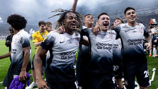 Corinthians e Vasco se enfrentam, neste sábado, no Brasileirão