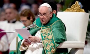 Aos 88 anos, papa Francisco foi diagnosticado com bronquite