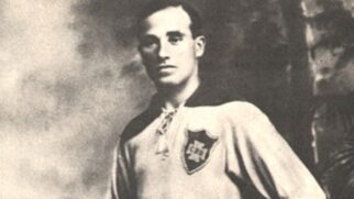 O jogador Neco virou ídolo do Corinthians e ganho vários títulos pelo clube alvinegro