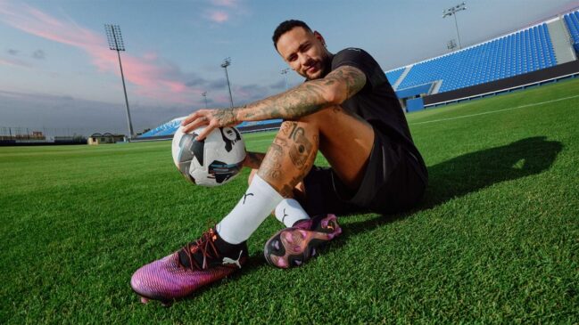 Neymar Jr apresentou nova chuteira, fabricada pela Puma