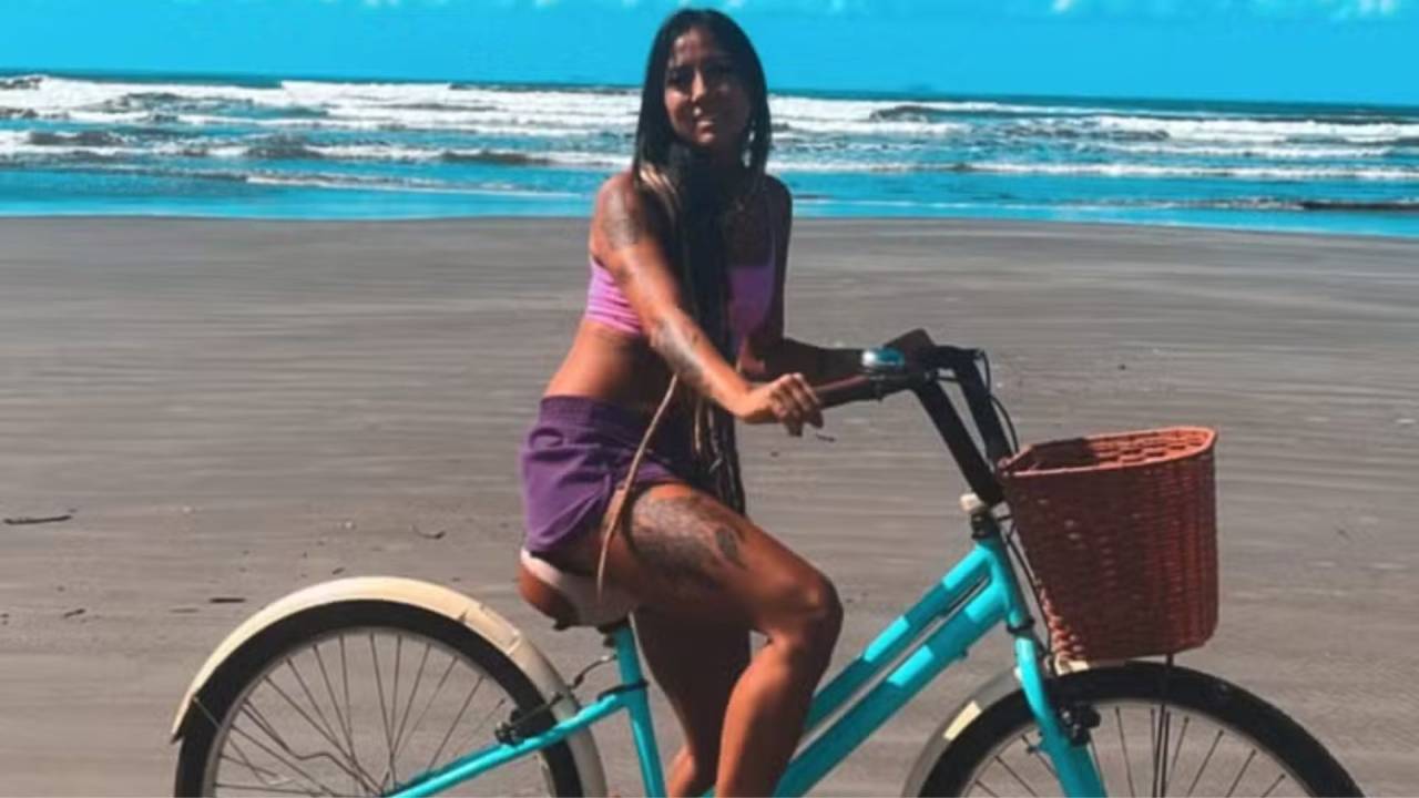 Depois da morte, Prefeitura instalou faixa de areia com pedras para impedir a passagem de veículos e charretes