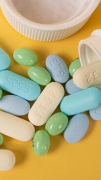 Benefícios - suplementos prebióticos melhoraram a memória visual e o tempo de processamento em idosos; testes são usados para detectar sinais precoces de Alzheimer.