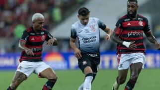 Flamengo assume a primeira posição da classificação do campeonato