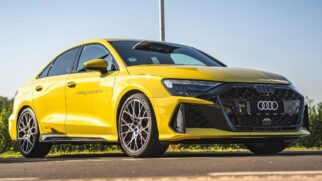 Nova linha RS 3 é equipada com motor 2.5 TFSI, turbo, cinco cilindros em linha, com 400 cavalos de potência de 5.600 rpm a 7 mil rpm