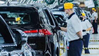 Porém, os dados apresentados em março mostram desaceleração na produção e nas exportações