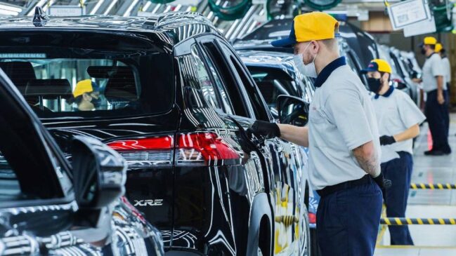 Porém, os dados apresentados em março mostram desaceleração na produção e nas exportações