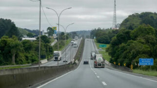 Mais de 811 mil veículos irão circular na rodovia Régis Bittencourt (BR-116) durante o feriado da Semana Santa e Tiradentes