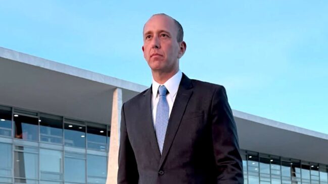 Rodrigo Manga tem 45 anos e está no seu segundo mandato à frente da prefeitura de Sorocaba. (Crédito reprodução/Instagram)