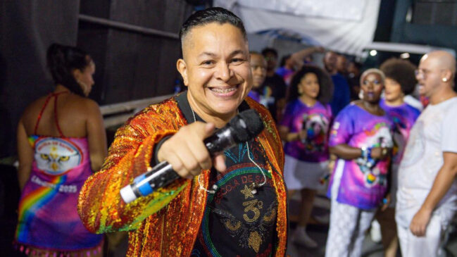 Darlan Alves celebrou 20 anos de carreira no Carnaval de São Paulo no ano passado