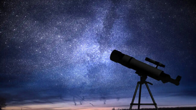 Conjunções planetárias, movimentações da missão europeia JUICE e a chegada de uma nova tripulação à Estação Espacial Internacional também estão previstas para este mês