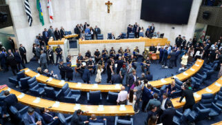 Também devem ser votados projetos de autoria dos vereadores