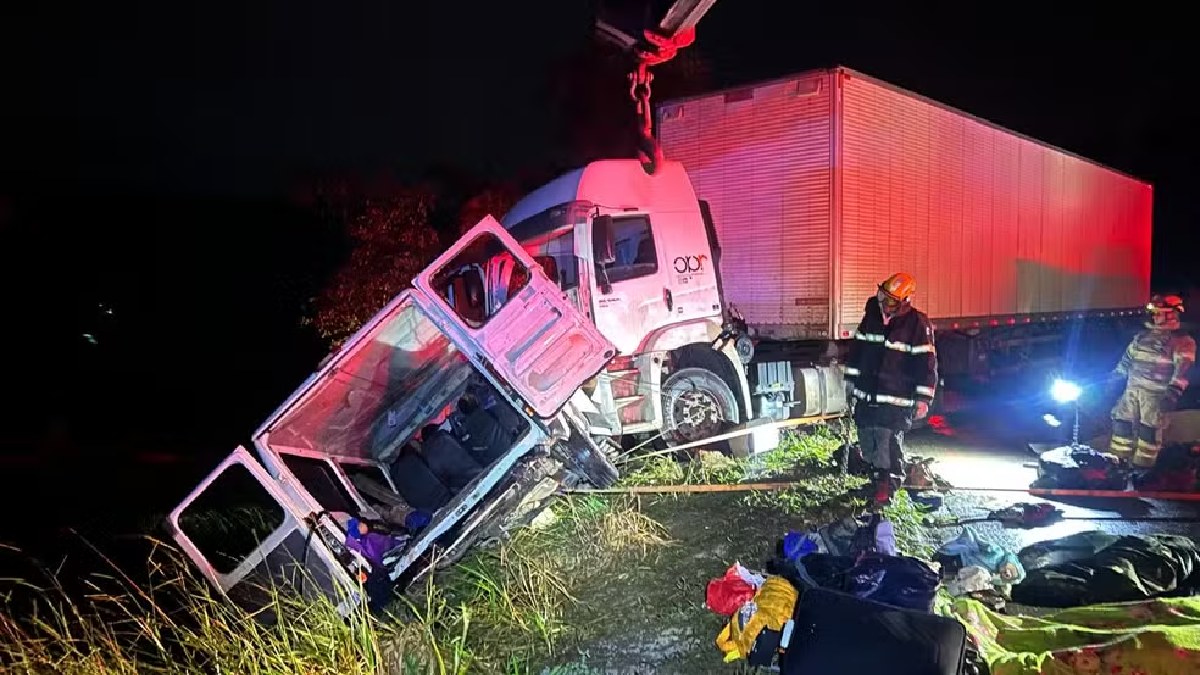 Acidente ocorreu na altura do quilômetro 446, no Norte de Minas