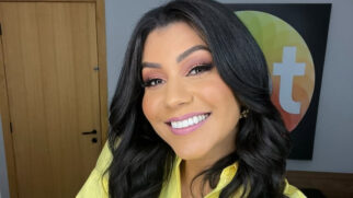 Dani Brandi é jornalista, radialista e publicitária e está na emissora desde antes da saída de Datena