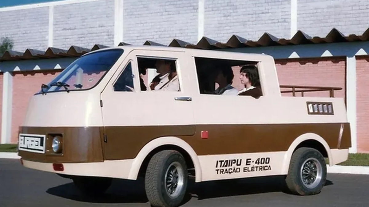 Ainda assim, a Gurgel insistiu no segmento e, em 1980, lançou o Itaipu E400, um furgão elétrico voltado para empresas, que chegou a ser utilizado por companhias como Telebrás e Telesp. Foto: Divulgação
